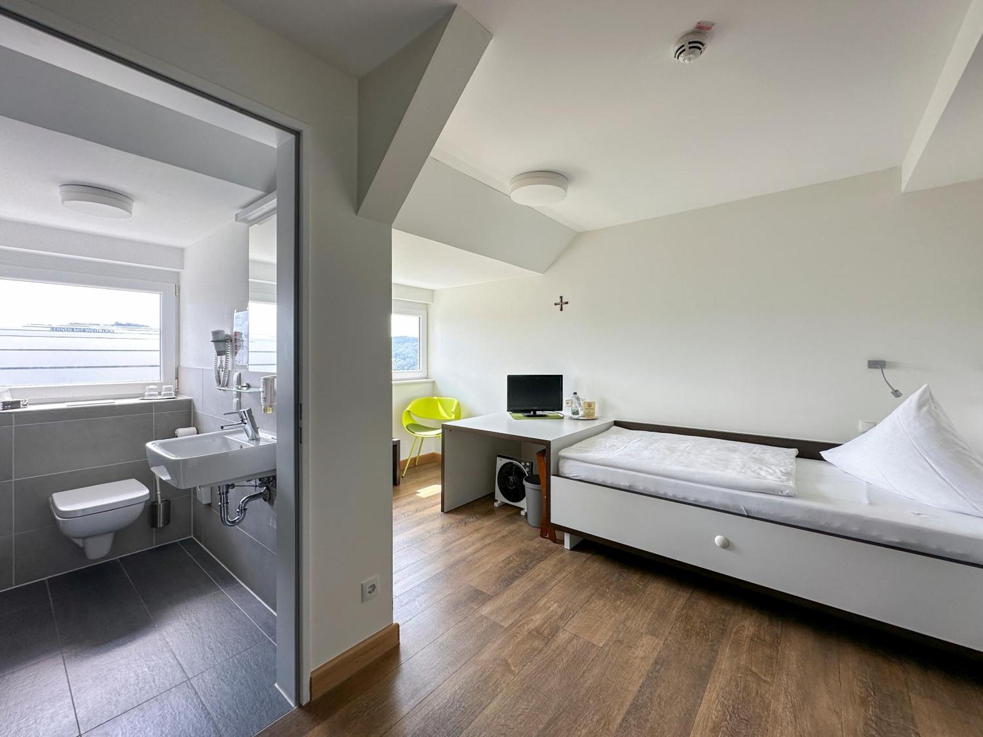 Rosa Flesch Hotel Und Tagungszentrum Waldbreitbach Dış mekan fotoğraf